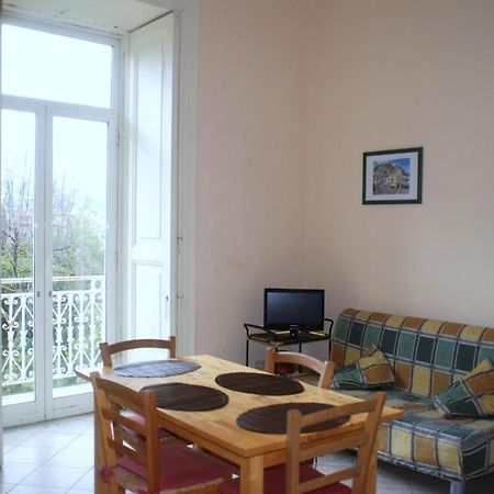 Villino Castellano Apartments Мета Екстериор снимка