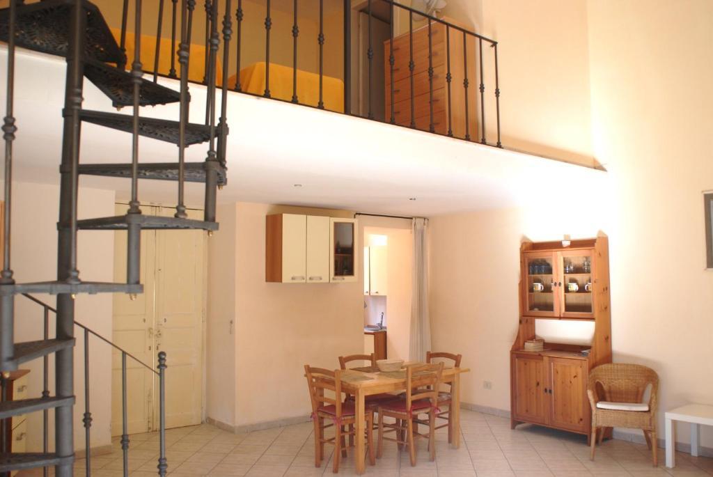 Villino Castellano Apartments Мета Стая снимка