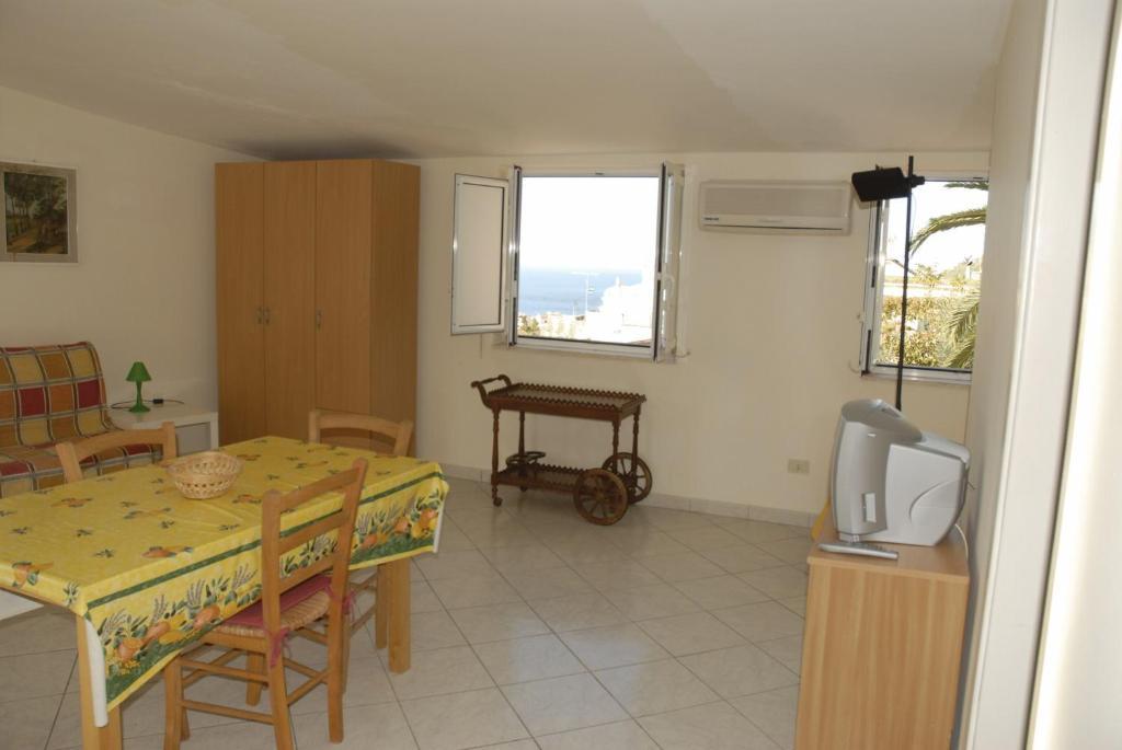 Villino Castellano Apartments Мета Стая снимка